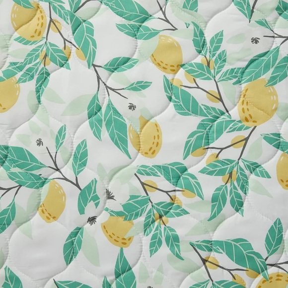 🆕 Mainstays Lemon Yellow Striped Polysester Pillow Shams - King 2 Packs - Picture 3 of 6